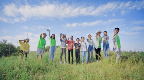乐观豁达的农村大爷，生活智慧满满，朴实无华却充满力量，乡村故事温暖人心