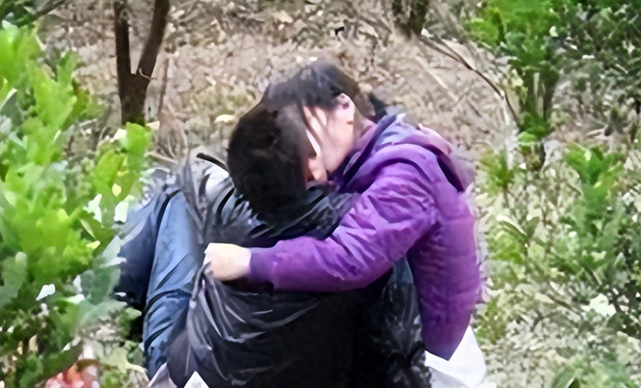 1.野外引诱亲女乱战惊心动魄 1.野外引诱亲女乱战惊心动魄