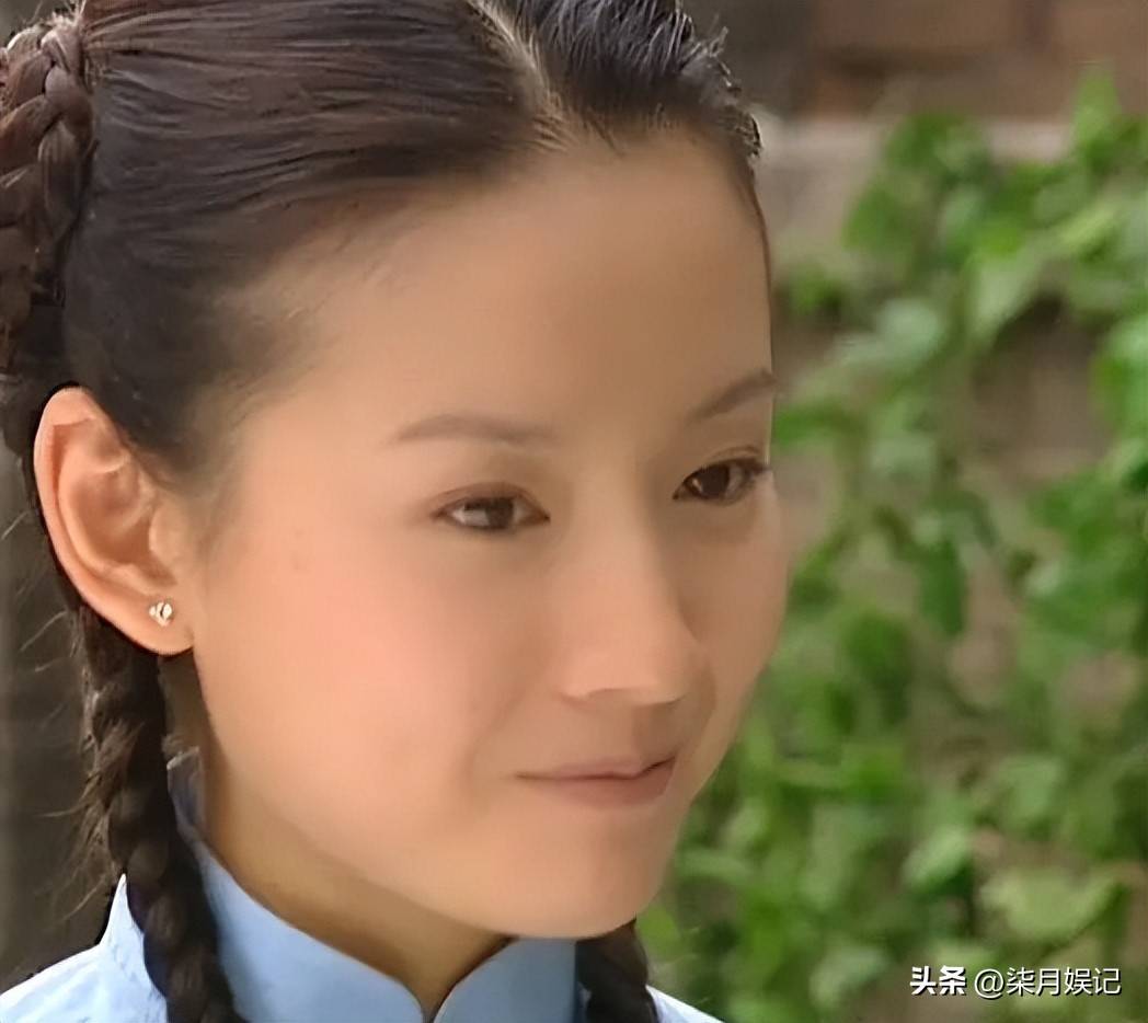苍井空早期被热议的青春岁月，回顾她的成名之路，揭秘背后故事