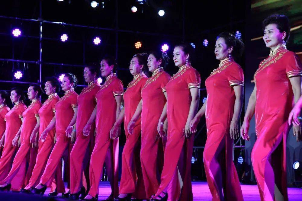1.熟女Dancing魅力四射中国风热舞