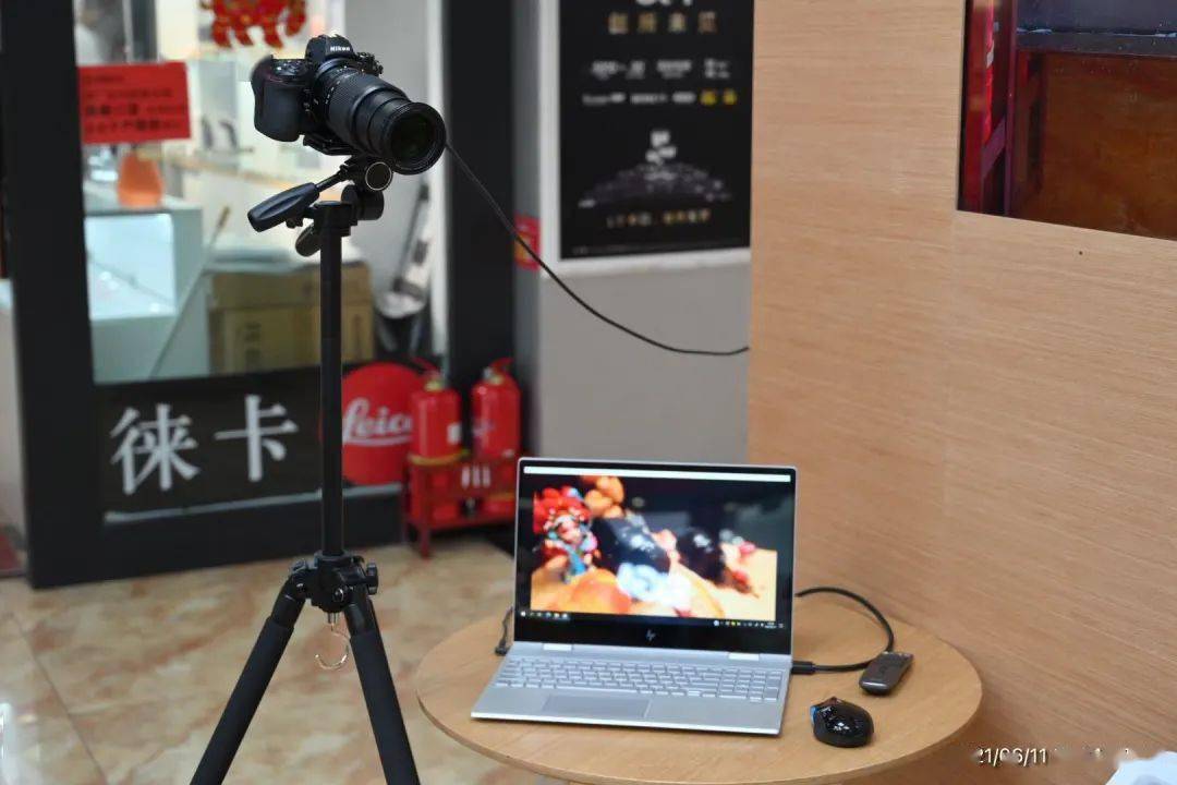 学生粉嫩玉足脚交视频浜，高清原创校园实拍，足控福利独家分享，甜美少女互动精选