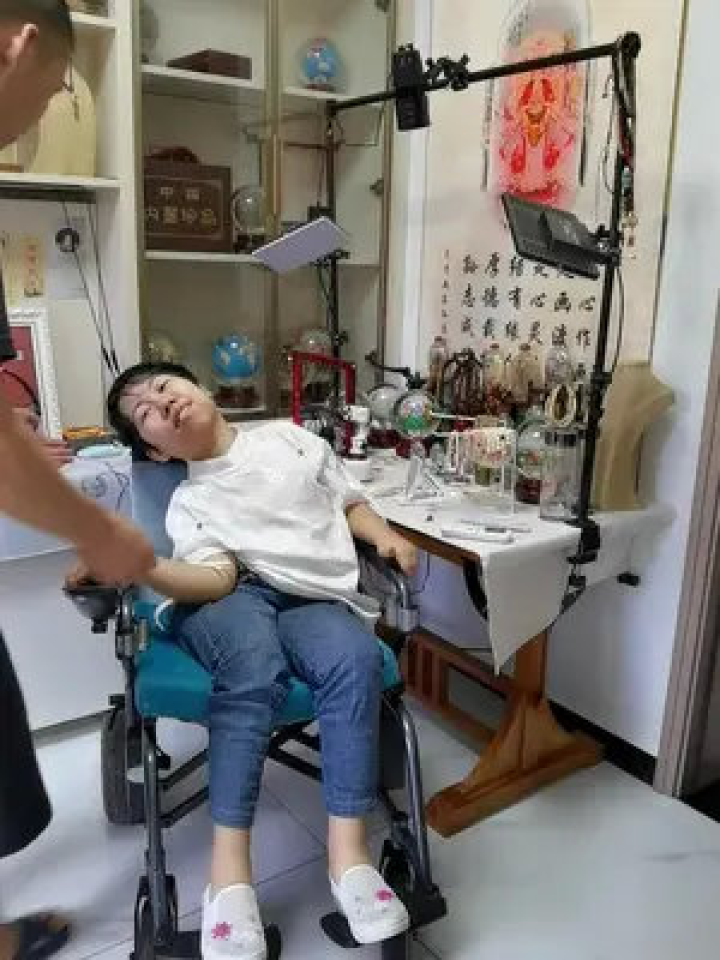 天天摸天天做天天视频记录生活点滴，分享快乐时光，打造专属回忆