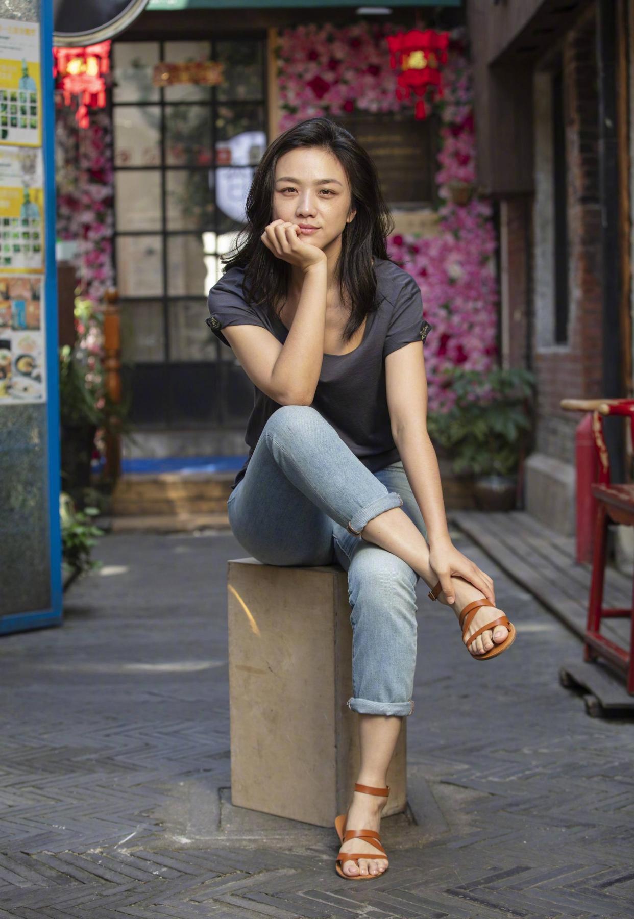 无码熟妇人妻AV又大又粗又爽，激情四射的视觉盛宴，丰满诱人的熟女魅力，让你欲罢不能