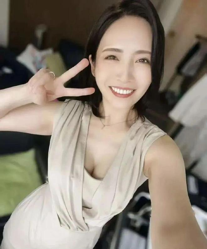 1.97人妻熟妇的情感世界与婚姻故事 1.97人妻熟妇的情感世界与婚姻故事
