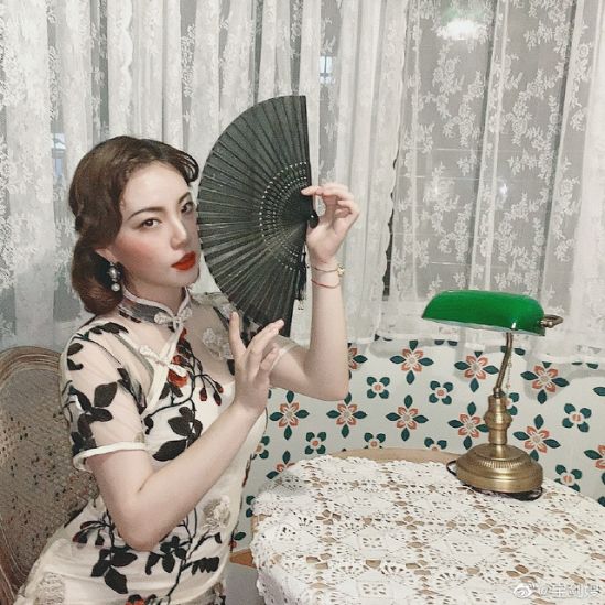 1.精品久久BBBBB精品人妻的绝美风采