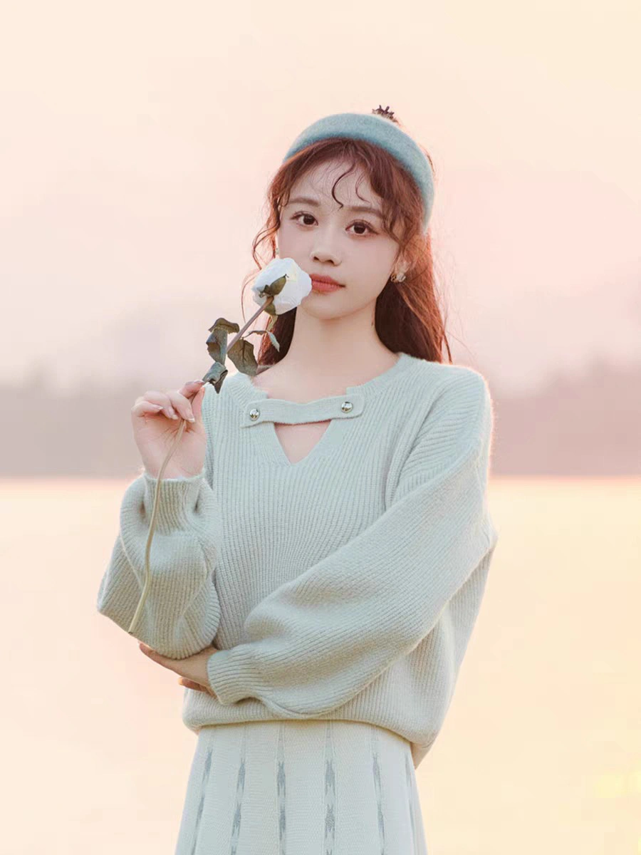 娇小可爱的日本女生穿搭指南，清新甜美风格，日常搭配技巧