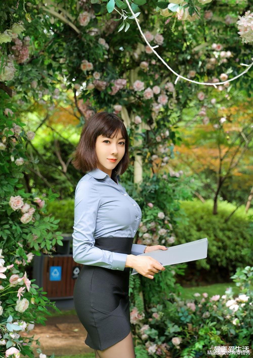 中国少妇人妻JIZZJIZZ魅力写真，展现成熟女性风采，性感优雅兼具
