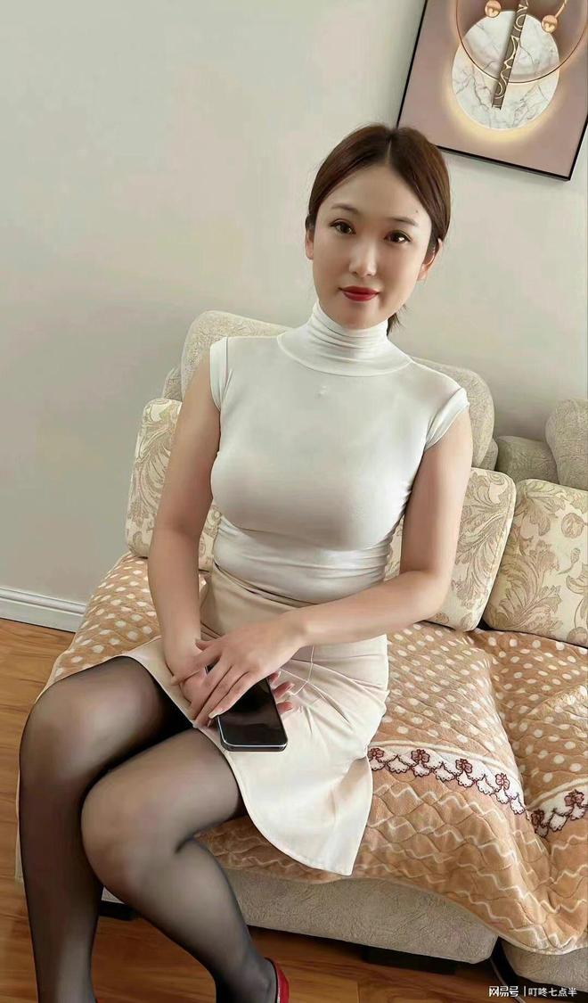 97人妻熟女一区二区AⅤ精选合集，高颜值轻熟女魅力，独家剧情推荐