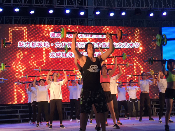 国产一级婬乱A片大片主题曲浜引爆热潮，激情旋律震撼全场，观众直呼过瘾