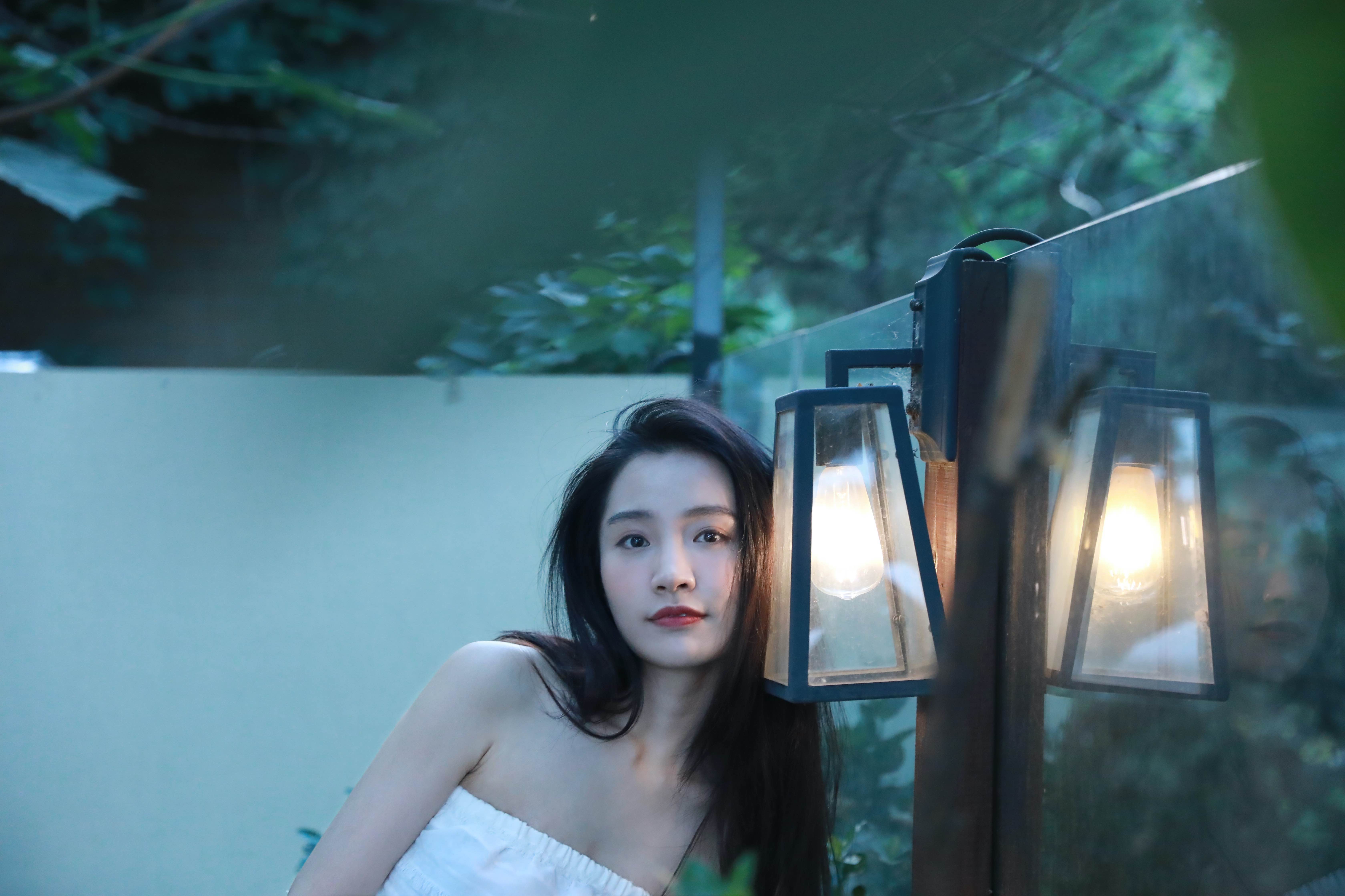 白丝无遮挡少女甜美写真,清新风格惹人爱,尽显纯真魅力 白丝无遮挡少女甜美写真,清新风格惹人爱,尽显纯真魅力