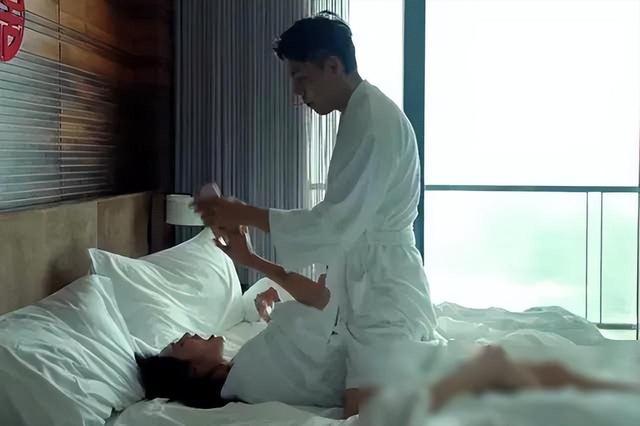 2.男人把困困进女人困困韩国浜的爱情故事，男人女人情感纠葛，韩国浜浪漫邂逅