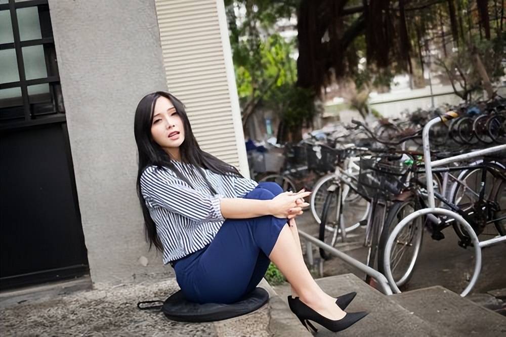 中国少妇freesex情感故事，探索性少妇内心世界，揭秘真实欲望与自由