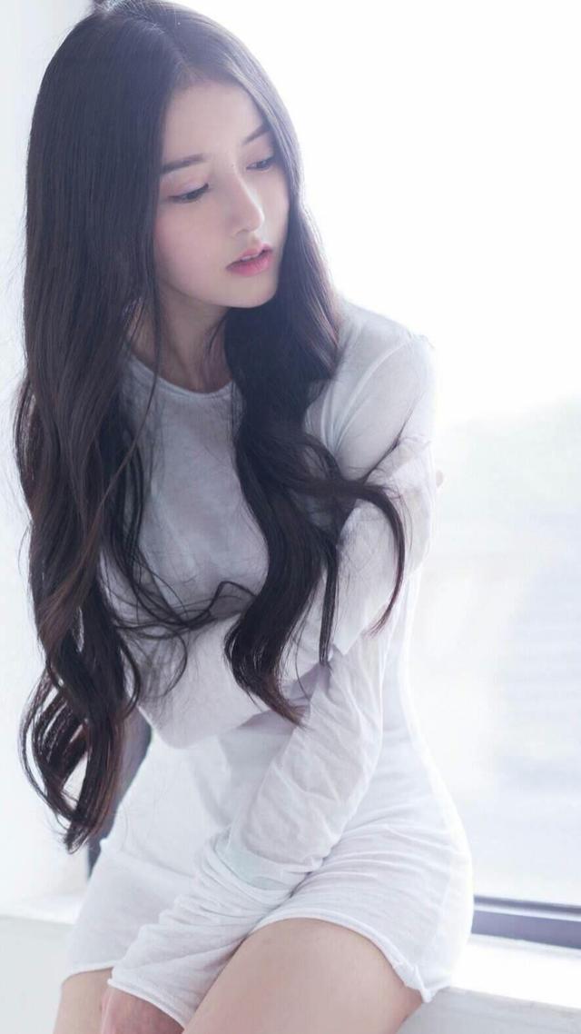 丰满大白腚picses写真集，性感曲线尽显，高清美图独家放送