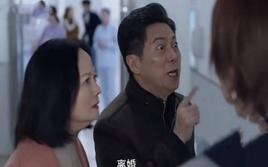 小正大玩弄小太正Gay片浜激情碰撞，暧昧火花四溅，禁忌之恋暗流涌动