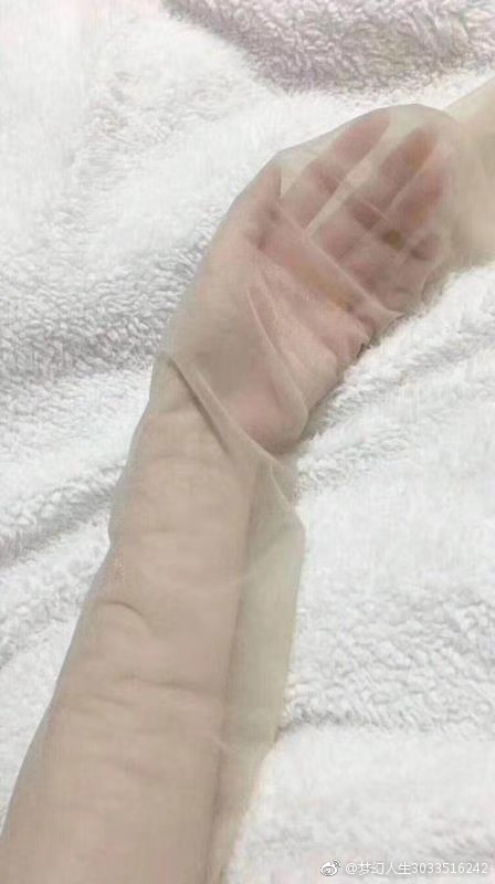 FOOTJOB双女王丝袜足vk诱惑，极致足控体验，丝袜摩擦快感引爆欲望