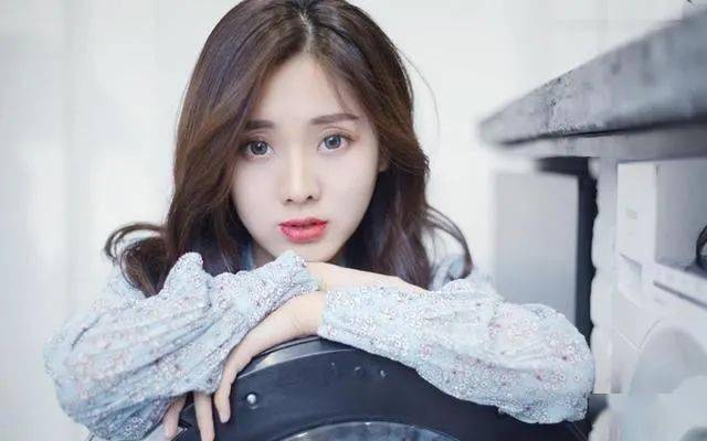 绝美c美女bb惊艳登场，颜值爆表，气质非凡惹人爱