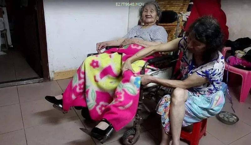 2.淫老太HD的隐秘往事，惊人内幕，震撼曝光