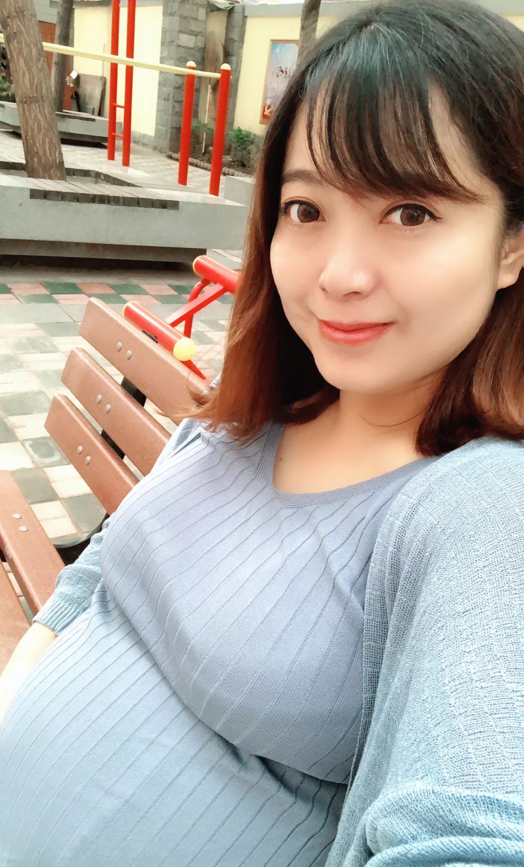 丰满孕妇的孕交生活指南，健康饮食建议，孕期运动技巧