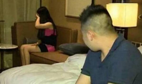 1.梦莹被刘老头3p全过程揭秘震惊细节曝光