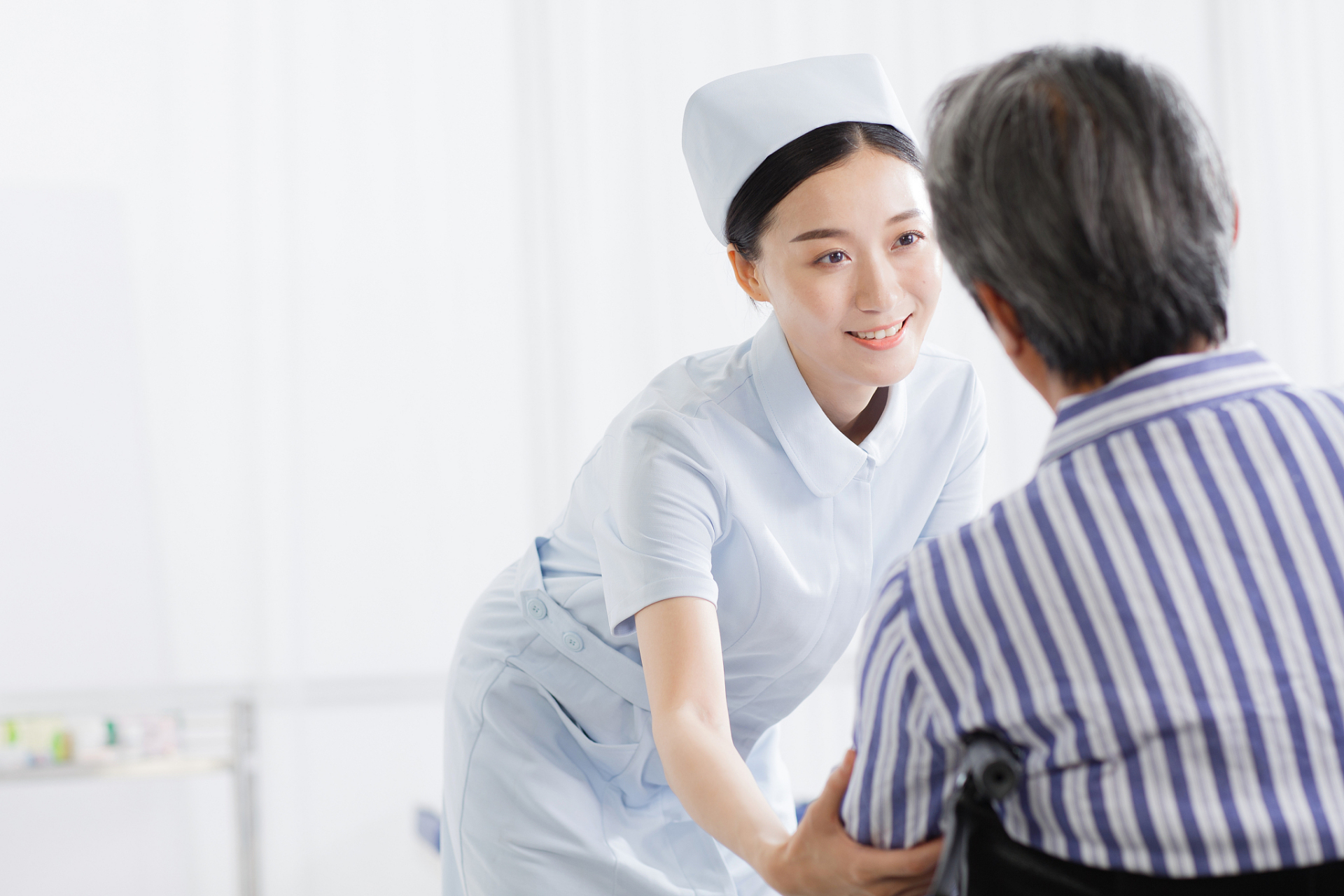 孕妇A片孕期健康指南，科学护理，营养均衡，安全运动建议