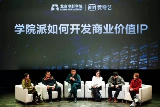 一级aaa片在播放引发热议，观众热议其内容，探讨影片质量与市场反响