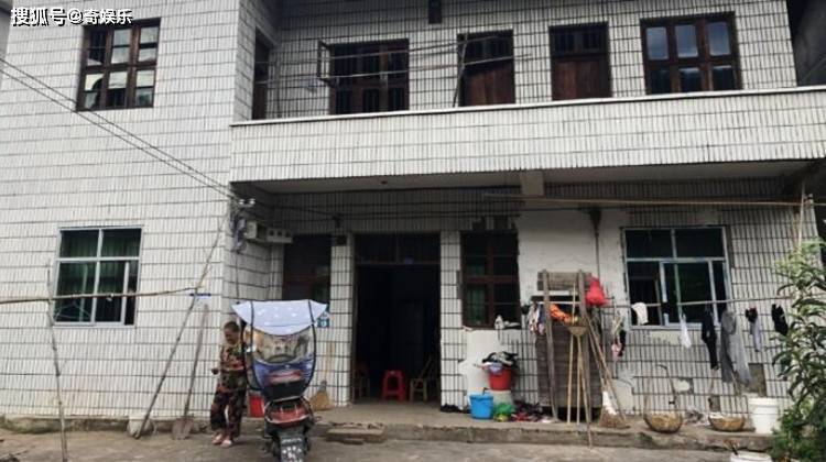 中国公厕偷窃案最新进展，警方已锁定嫌疑人，市民需提高警惕