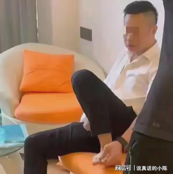 中国少妇黄A片引发热议，网友热议其影响，探讨社会道德底线