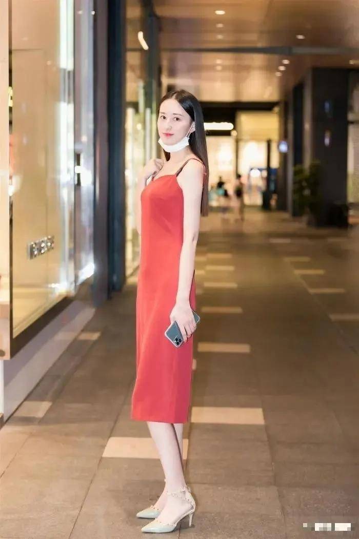 熟女激情绽放岁月魅力，成熟女性演绎火热人生，风情万种尽显自信风采