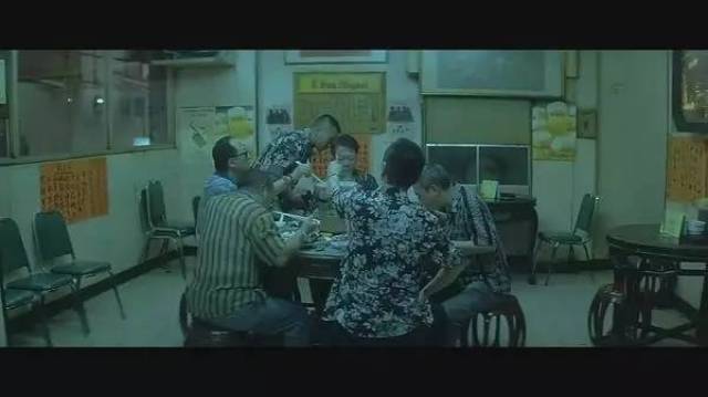 后妈的绣感5引发热议，家庭情感暗流涌动，绣品背后的秘密逐渐浮出水面
