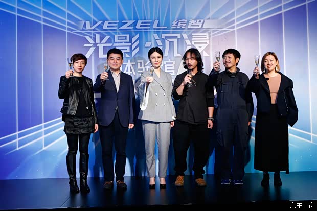 先锋影音女人引领潮流，探索女性视角，展现独特魅力，打造视听盛宴