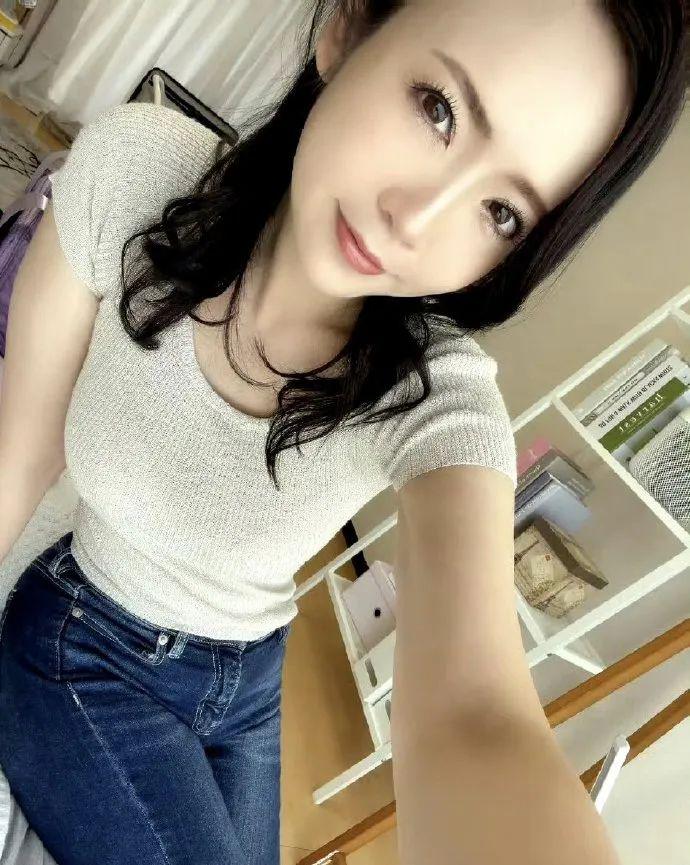精品人妻午夜一区二区三区网站推荐，热门深夜专区，独家资源一网打尽