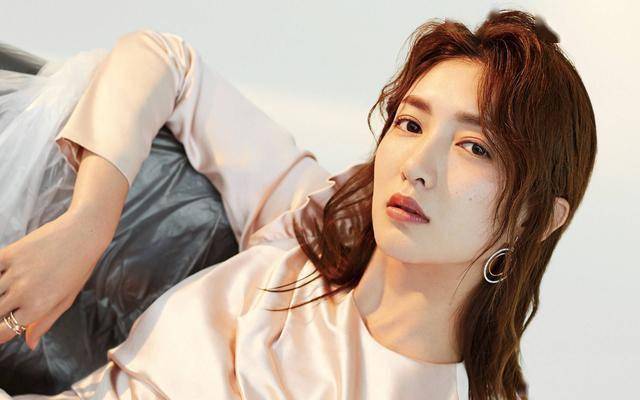 高清浜女性魅力欣赏指南，探索优雅曲线，感受独特艺术之美