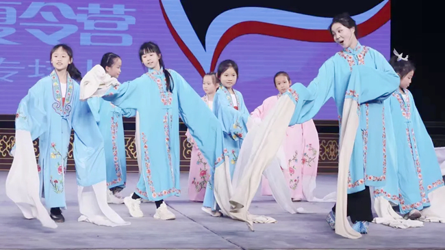 日本熟妇一区二区三区探秘，风情万种，魅力无限，体验独特韵味