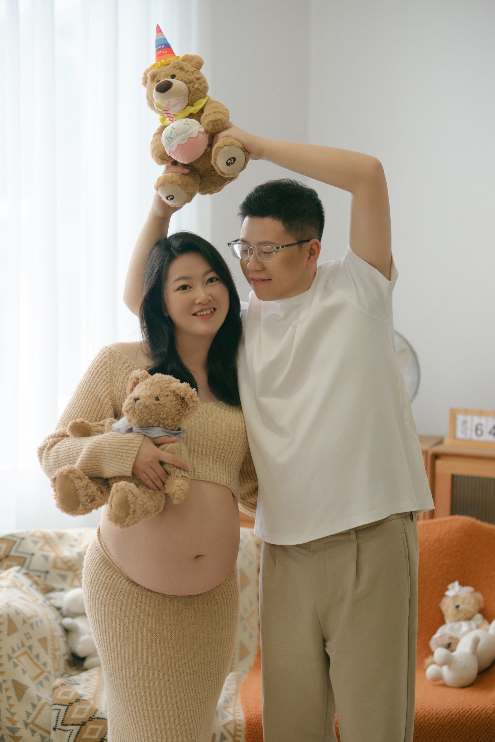 国产孕妇久久相伴的幸福时光，孕期呵护，温暖每一刻