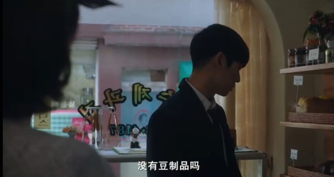 双男主做爱情节火热展开，禁忌之恋引爆激情，深夜缠绵令人心跳加速