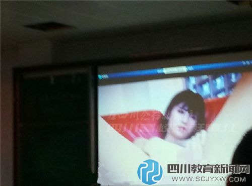 国产女学生三色黄A片浜震撼上映，青春校园剧情，激情与背叛交织