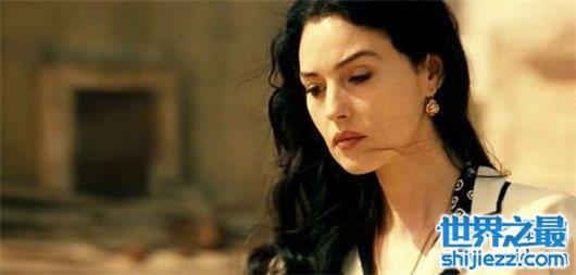 1.阿联酋美女无毛嫩肉逼逼三级片惊艳上映