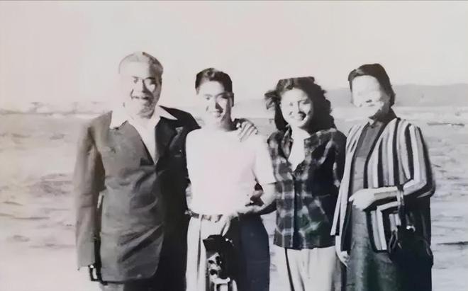 四川老妇AV传奇人生坎坷经历，奋斗故事感人至深，激励无数后人