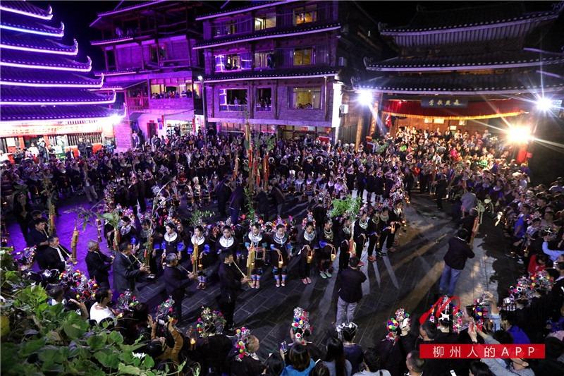 美国xxx浜打造全新海滨度假胜地,享受阳光沙滩,体验独特风情 美国xxx浜打造全新海滨度假胜地,享受阳光沙滩,体验独特风情