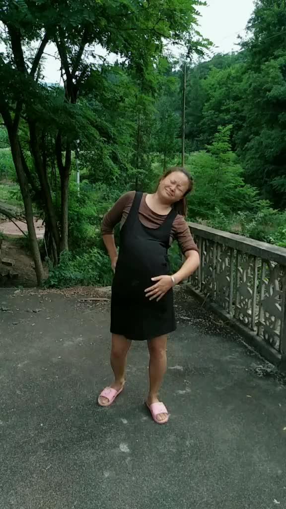 农村少妇bbb的田园生活日常，洗衣做饭带娃，平凡日子里的温暖与坚韧