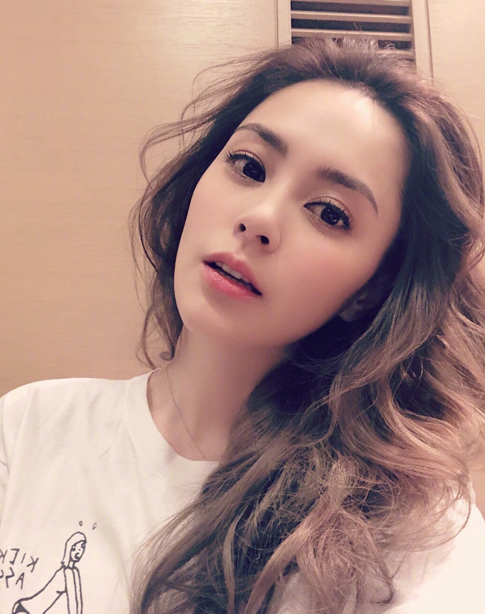 亚洲阿娇的美丽传奇，动人故事，精彩人生