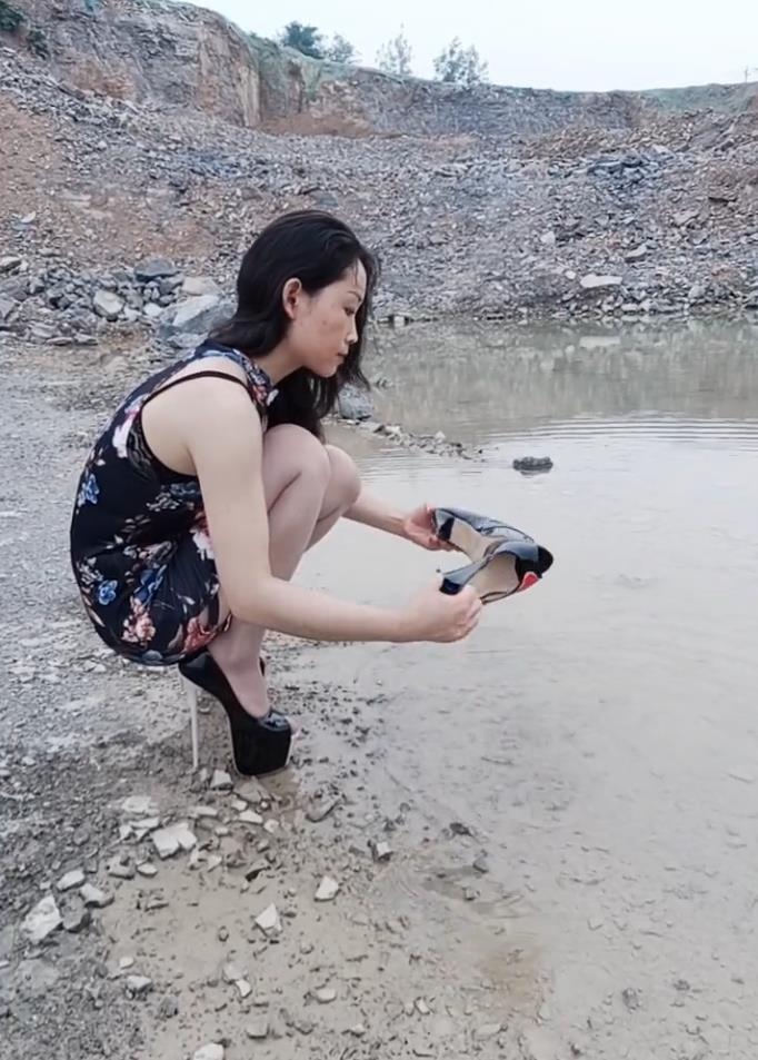 农村少妇无套一级视频浜真实记录，乡村生活隐秘故事，揭秘背后情感纠葛