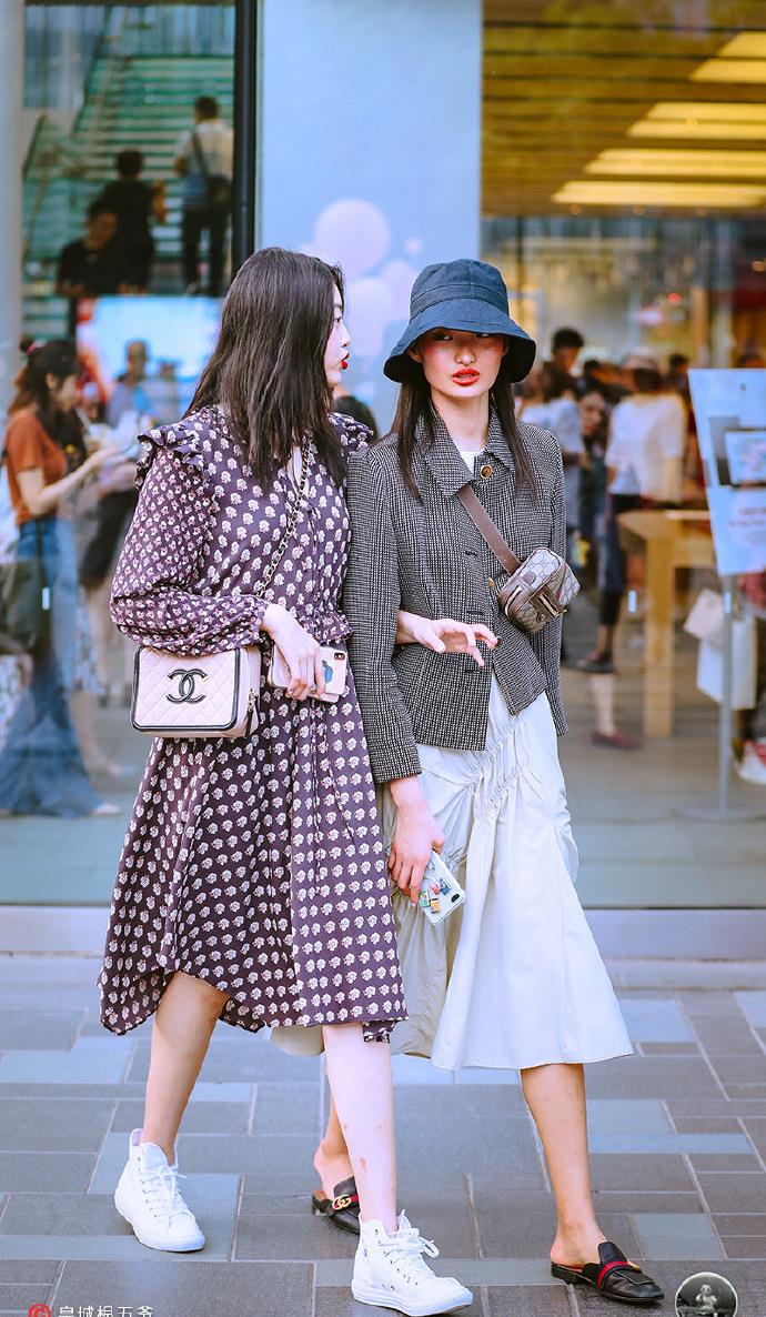 美女bb魅力无限 看美女bb的时尚穿搭 美女bb的日常分享