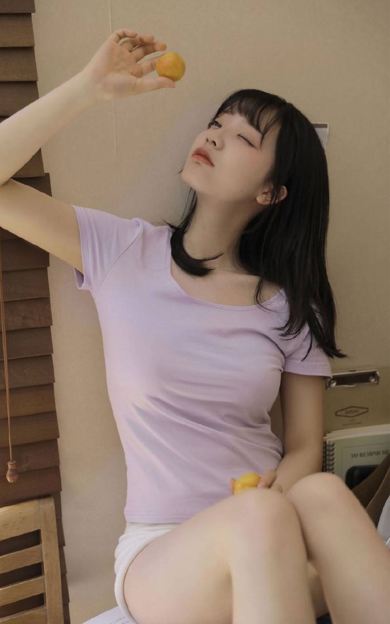 GOGO人体大胆裸体艺术探索