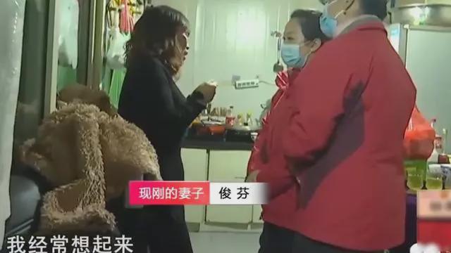 1.熟睡人妻的午夜秘密