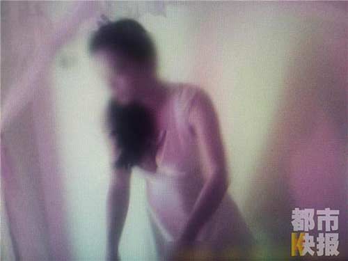 日本乱浜偷窥piss事件引发争议，都市传说背后的真相，揭秘偷拍文化