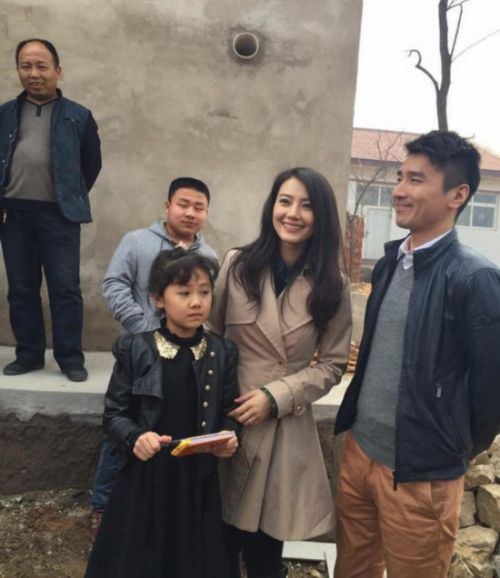 农村少妇的田园生活,乡村风情,朴实岁月 农村少妇的田园生活,乡村风情,朴实岁月