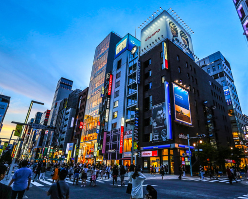 日本高潮揭秘东京夜生活必体验的5大景点，美食，文化