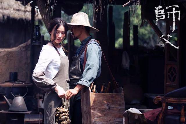 2.A片电影热映，毛片经典重现，老女人魅力不减当年