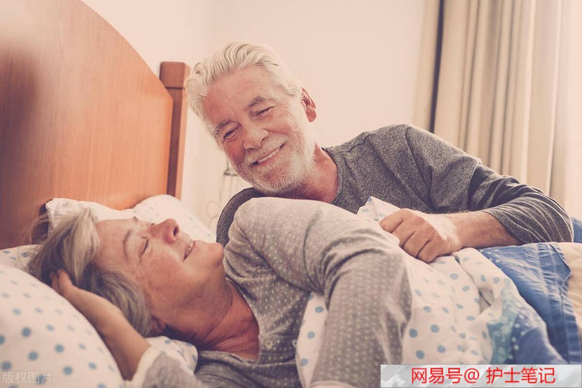 老年男同志的生活现状与情感需求，社会包容与自我认同，晚年幸福探讨